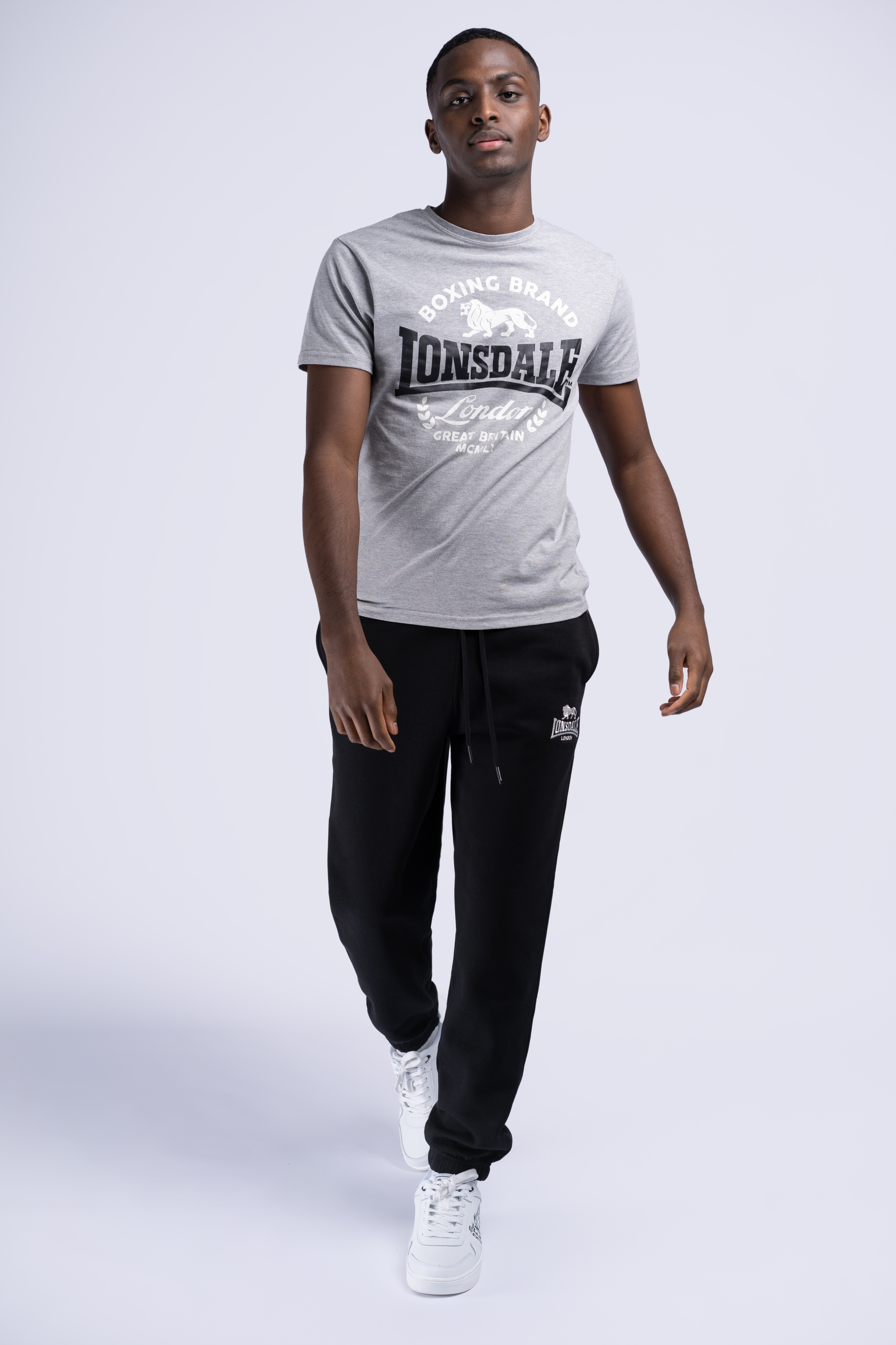 Pantaloni trening de barbati, Lonsdale 117197-Black/White